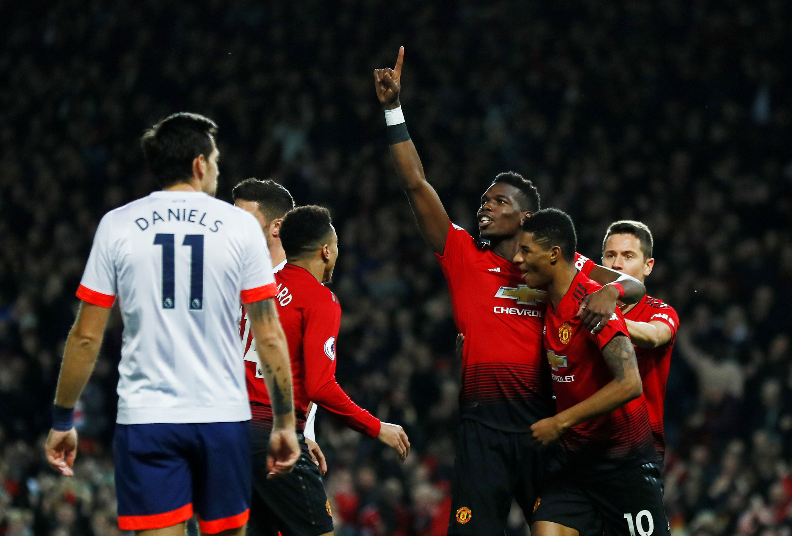 俱乐部间的 俱乐部间的